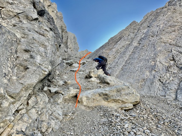 CanaletaFoto: 10Canaleta de ascenso hacia la arista del cerro Marisco. Dirección: OesteÁlvaro Zerené
