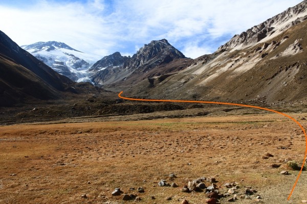 Vega Nieves NegrasFoto: 4Desde esta vega se tiene una increible primera vista hacia el glaciar. Mayo 2015Dirección: NorteDavid Valdés
