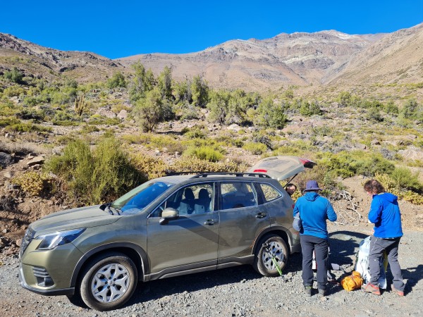 Comienzo caminata desde el vehículoFoto: 3Dirección: SurSimón Olfos