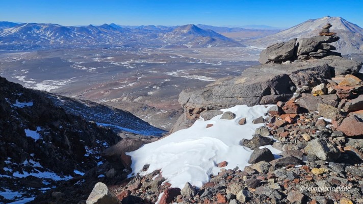 Salida del canal este del MuertoFoto: 11Salida del canal este del Muerto, 6300m aproximadamenteDirección: EsteSebastián Hernán García