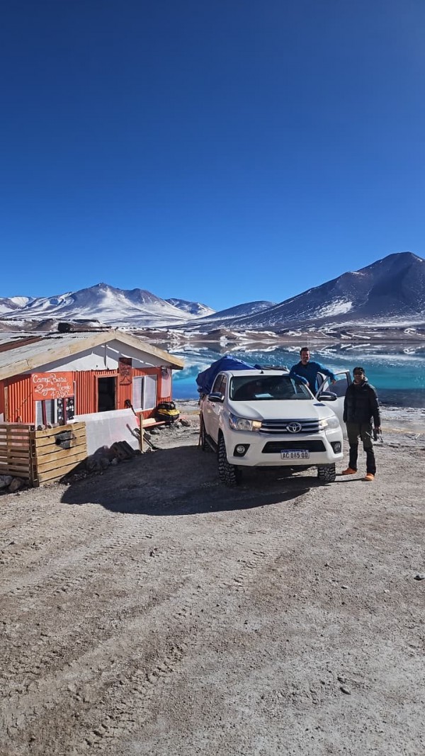 Refugio Laguna VerdeFoto: 3Refugio Laguna verde de Chile a 4300mDirección: NorteSebastián Hernán García