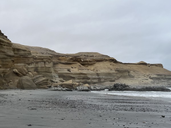 Playa y acantiladosFoto: 8Dirección: SurNicolás Berríos