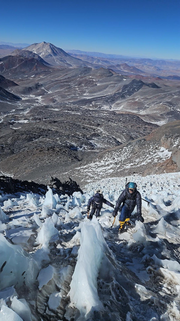 Glaciar NE del OjosFoto: 9Dirección: OesteSebastián Hernán García