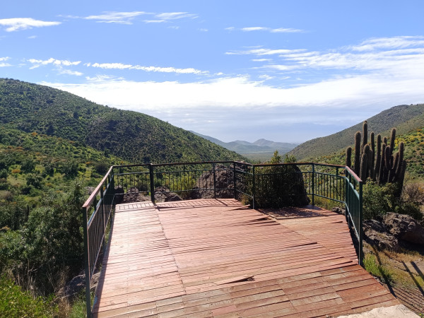 Mirador de SantiagoFoto: 3Dirección: EsteNicolás Berríos