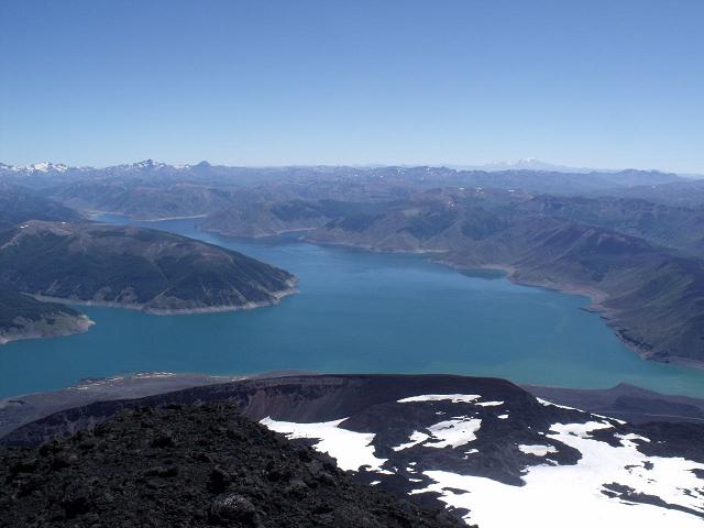 Vista a la laguna del Laja