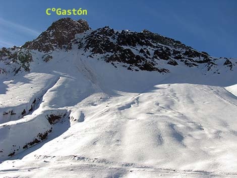 Cerro Gastón desde camino lado EdlYM