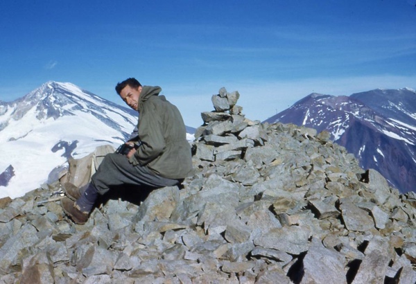 Evelio Echevarría en la cumbre del Cortaderas