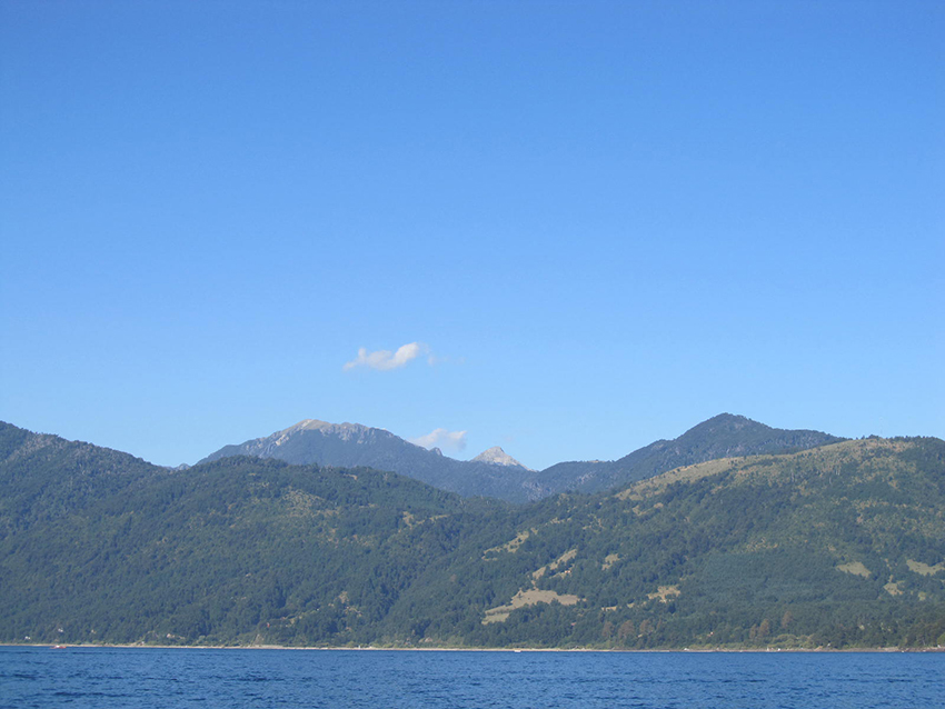 San Sebastián desde Lago Caburgua