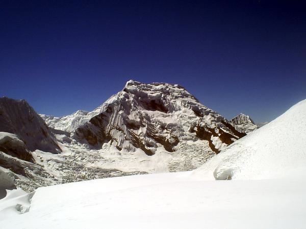 Pucaranra desde la arista del Ishinca.