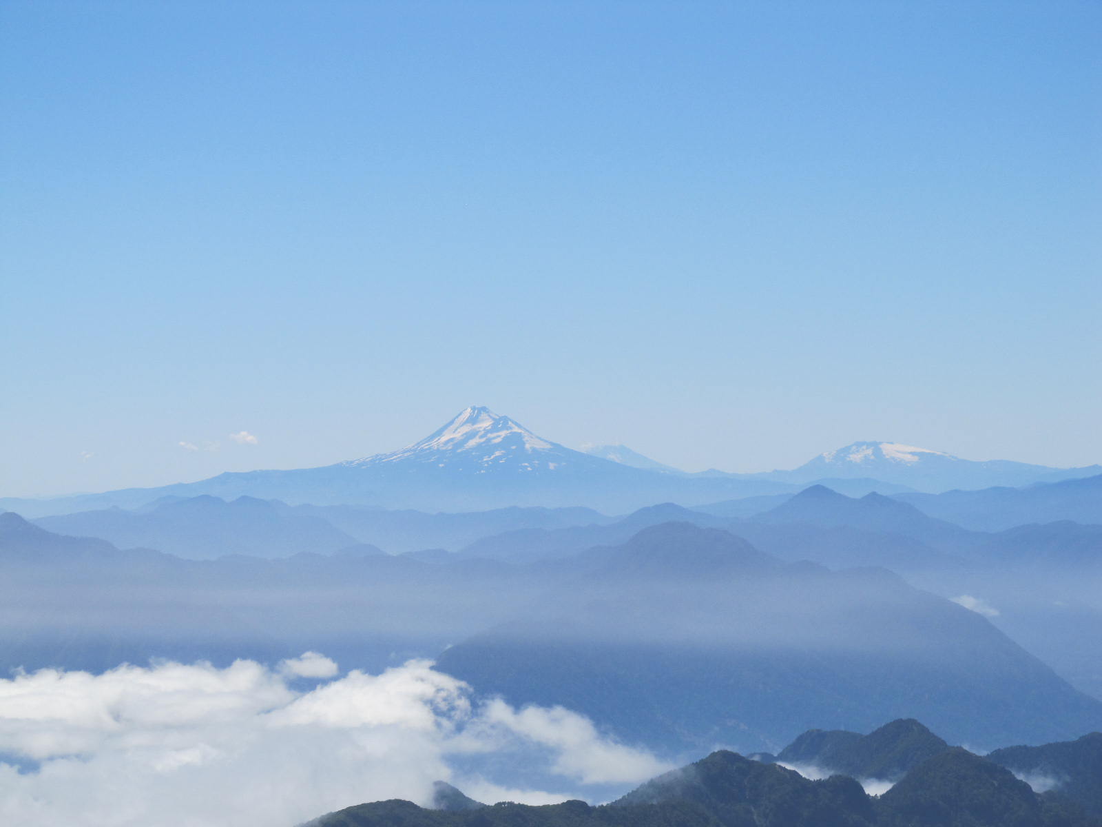 Panorámica al Llaima y Sierra Nevada