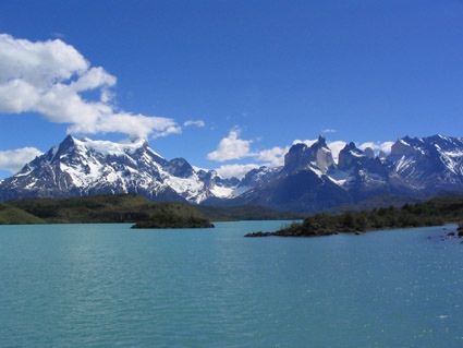 Paine Grande desde lago Pehoé