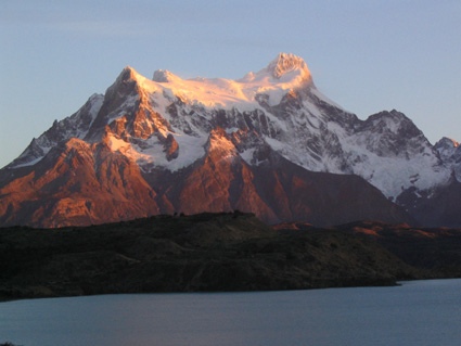 Paine Grande amanecer