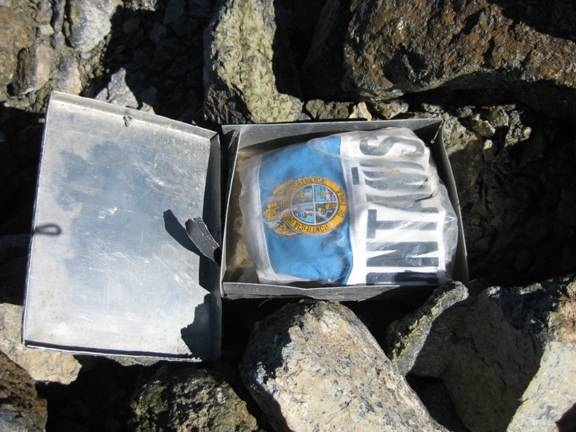 Caja de cumbre, en la Cumbre Norte del Co. Placas 4672msnm