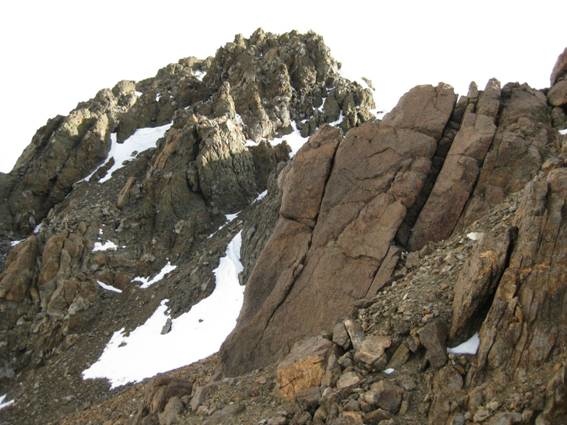 Filo somital al sur de la Cumbre Sur del Co. Placas.