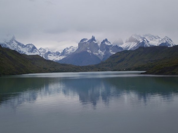 Cuernos del Paine y río Paine