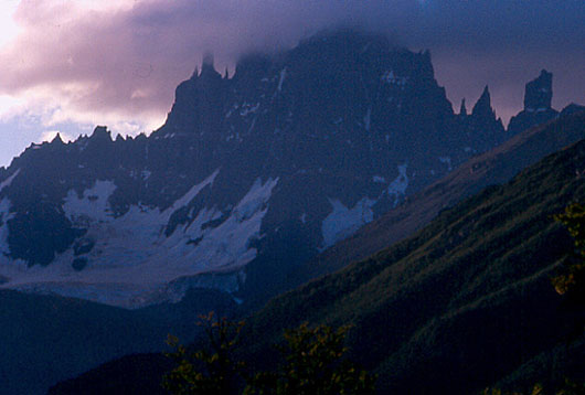 Cerro Castillo al atardecer