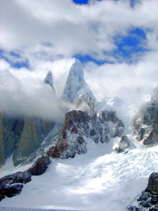 Cara Oeste del Cerro Torre después de una tormenta