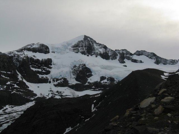 Cumbre Principal vista frontal cara sur