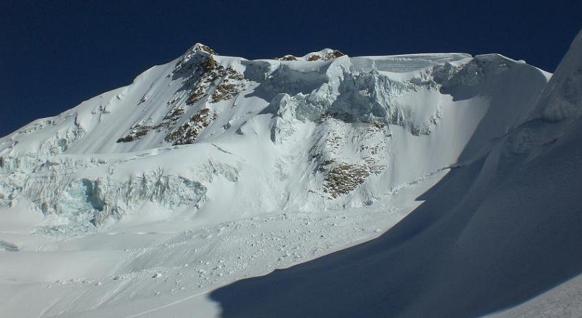Huayna desde el Campamento Alto