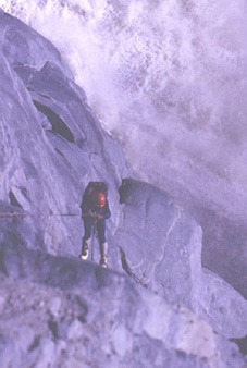 Rappel del Rio Cipreses.